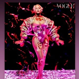 Meet your Posher, Angie